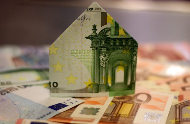 La casa costa sempre di più per le famiglie italiane, rapporto ISTAT sull’emergenza abitativa